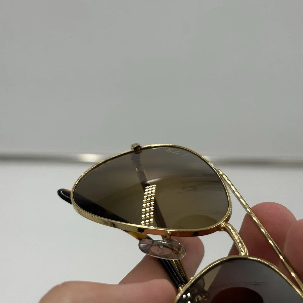 Ray-Ban product pair